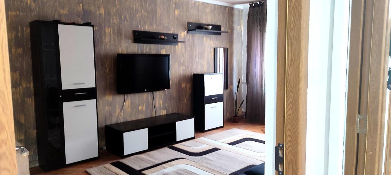 Lora'S House Apartment Oradea Exterior foto