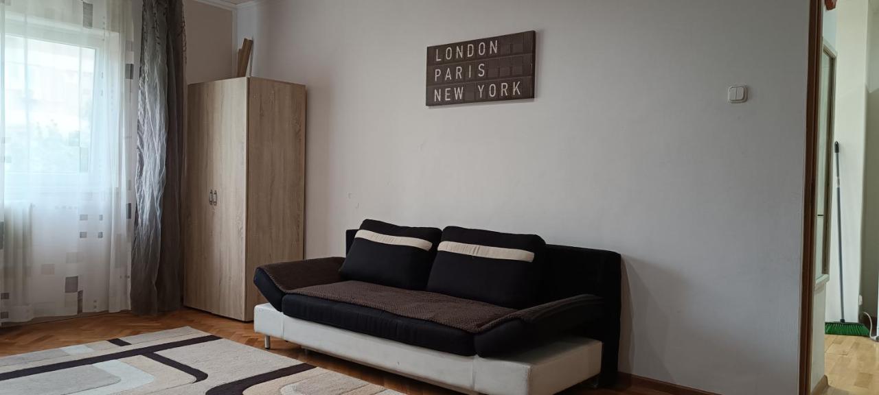 Lora'S House Apartment Oradea Exterior foto